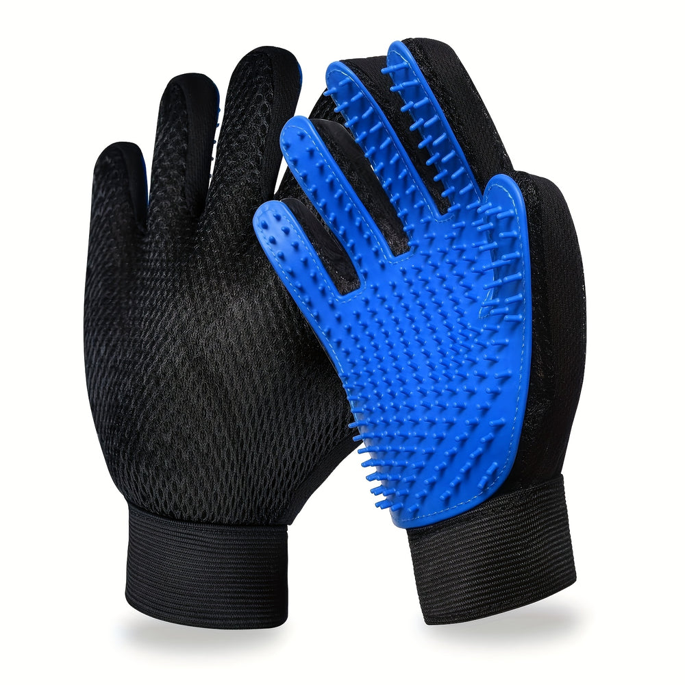 De-shedding glove with silicone tips