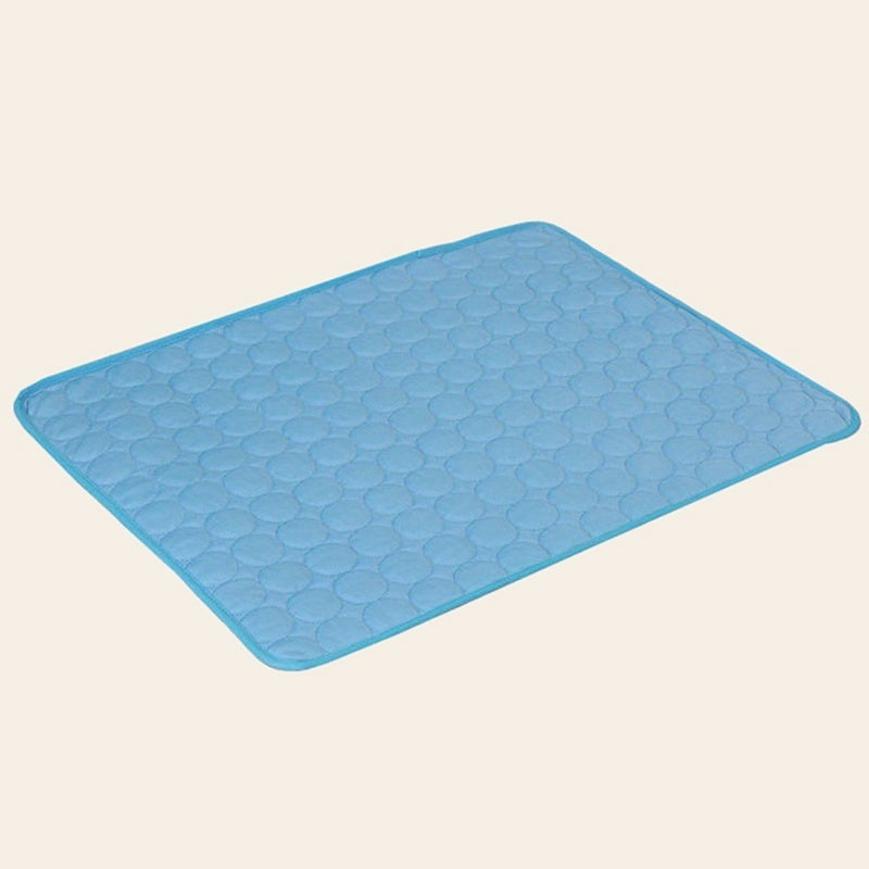 Blue quilted cooling mat