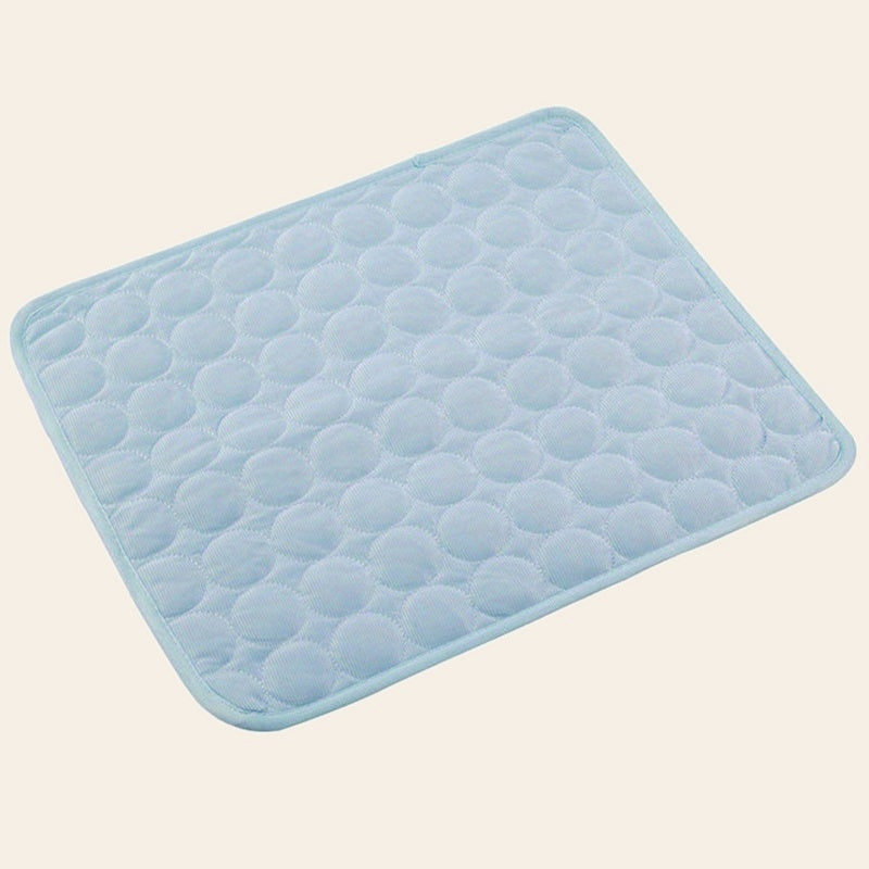 Light blue quilted cooling mat